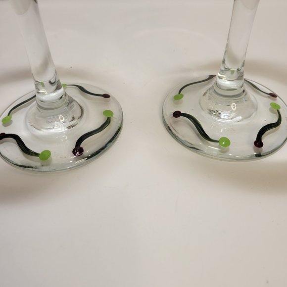 Hand Painted Wine Glasses Purple and Green Grapes Set of 2 17 oz. - Picture 3 of 6